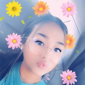 Meet your Posher, Mireya